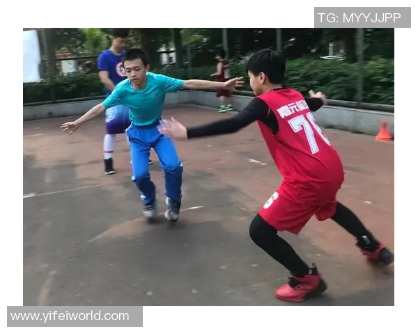 五六年级基础班篮球训练营开启提升技巧与团队合作能力的全新旅程